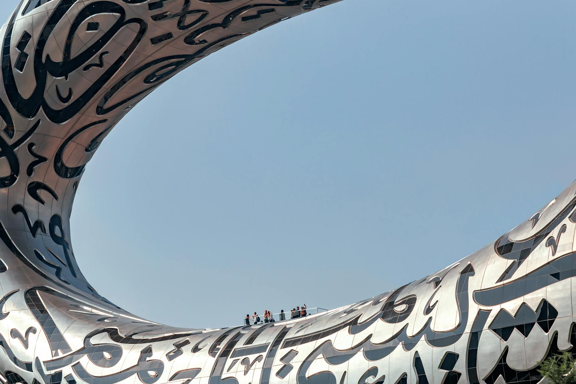 How Is Dubai Leading Regional Growth in 2025 in the GCC?