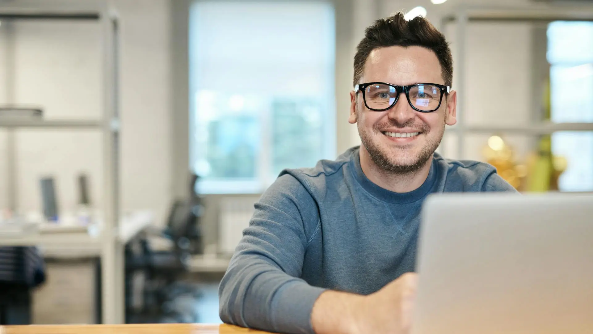 Remote Work, Visas, and the Digital Nomad Economy: Dubai’s Business Strategy for a Global Workforce